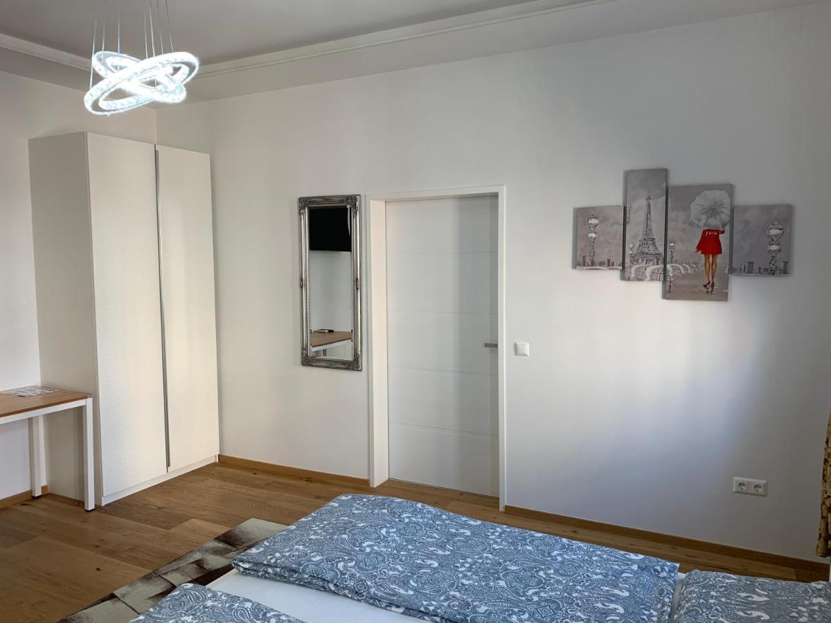 Colony 2* Wiedeń