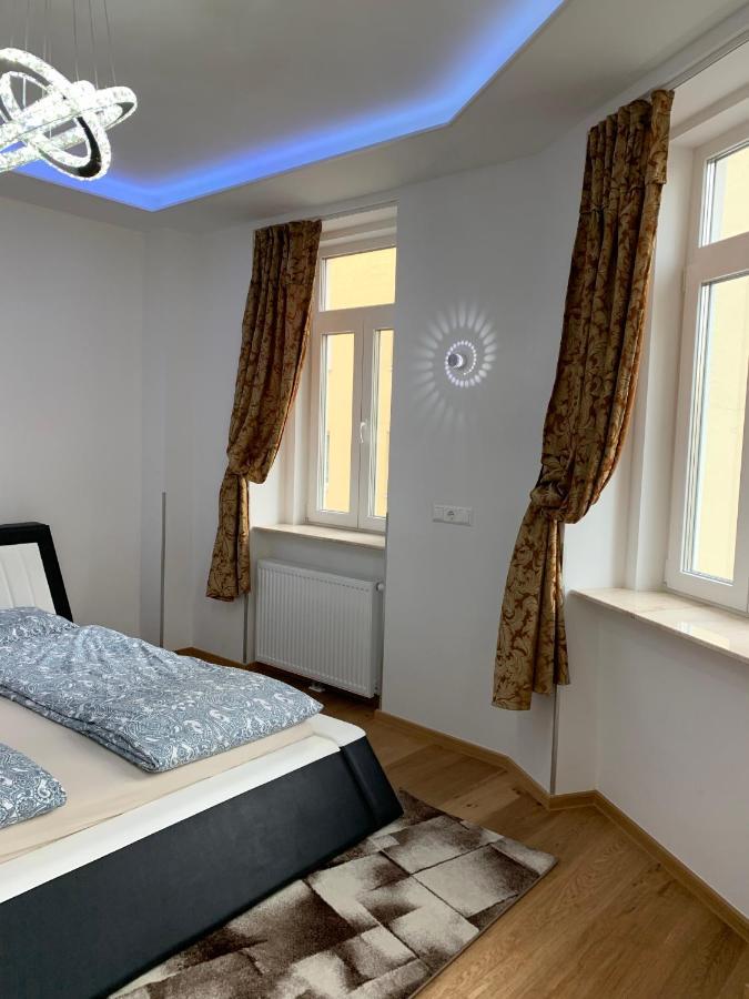 Colony 2* Wiedeń
